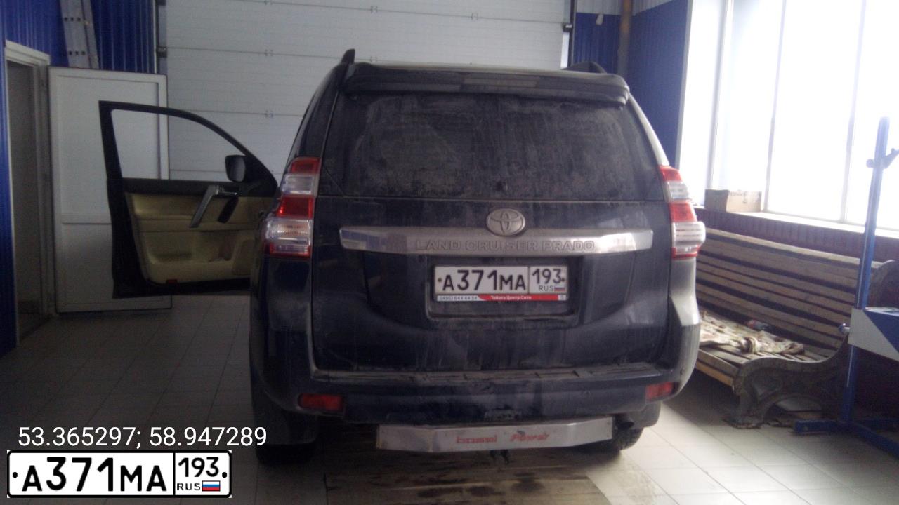 Фото автомобиля TOYOTA LANDCRUISER, 2016 — госномер М156ВА774. Цвет: ЧЕРНЫЙ
