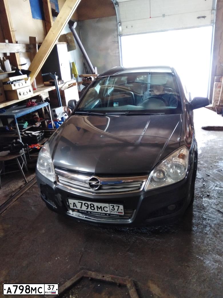 Фото автомобиля OPEL ASTRA, 2009 — госномер А798МС37. Цвет: ТЕМНО-СЕРЫЙ