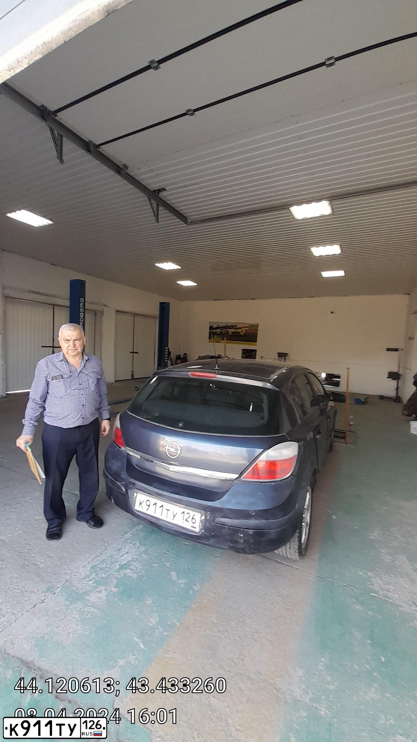 Фото автомобиля OPEL ASTRA, 2006 — госномер К911ТУ126. Цвет: ТЕМНО-СЕРЫЙ