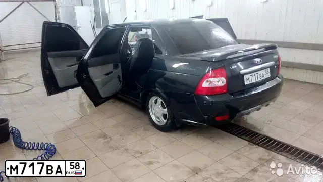 Фото автомобиля LADA 2170 PRIORA, 2007 — госномер М630ХС13. Цвет: ГРАФИТОВЫЙ МЕТАЛЛИК