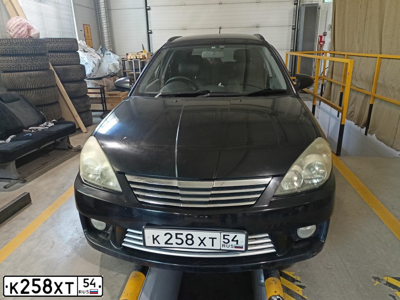 Фото автомобиля NISSAN WINGROAD, 2003 — госномер Т032ТР154
