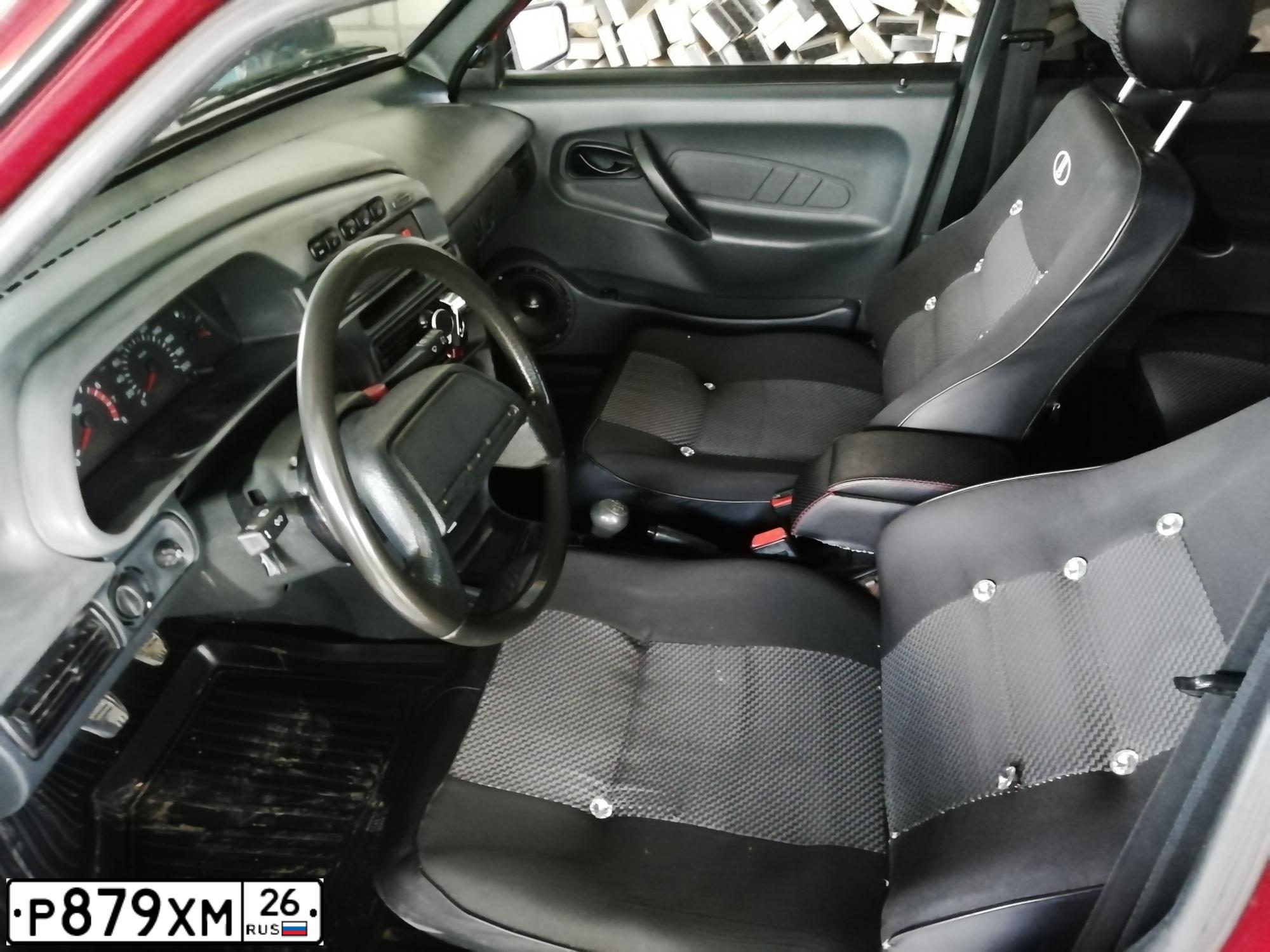 Фото автомобиля LADA 2114 SAMARA, 2008 — госномер Р879ХМ26. Цвет: ЗОЛОТИСТО-КРАСНЫЙ