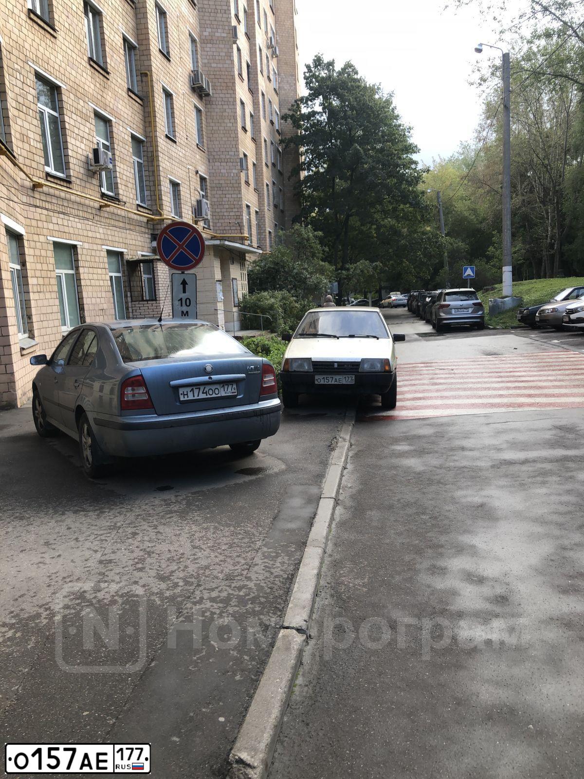 Фото автомобиля LADA 2109 SAMARA, 2005 — госномер Е982УВ62. Цвет: СЕРЕБРИСТО-БЕЖЕВЫЙ