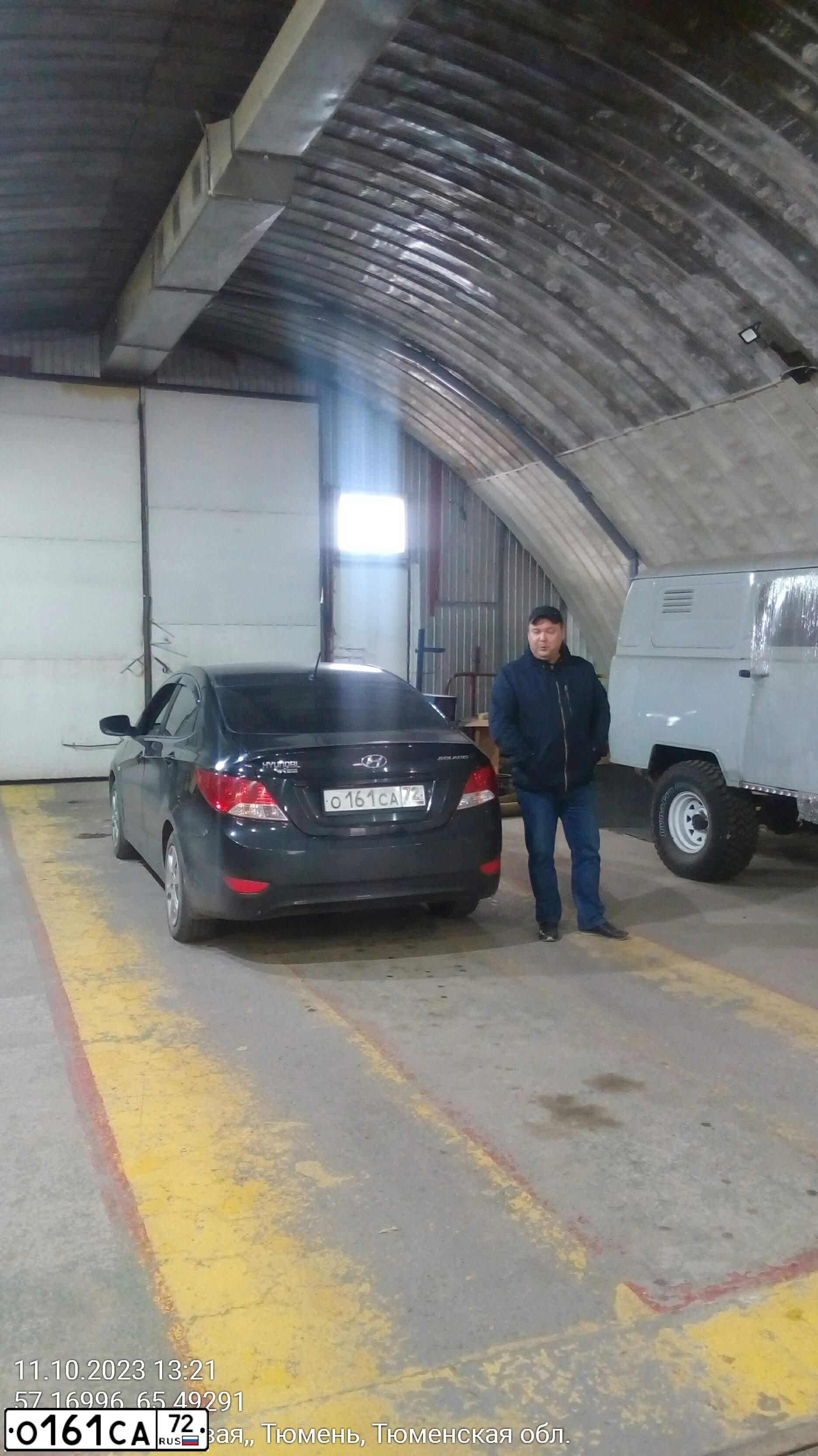 Фото автомобиля HYUNDAI SOLARIS, 2012 — госномер О161СА72. Цвет: ЧЕРНЫЙ