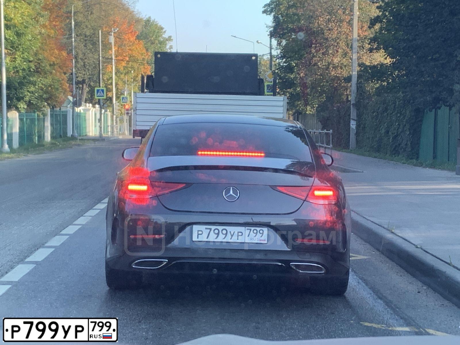 Фото автомобиля MERCEDES CLS-KLASSE, 2019 — госномер Р799УР799. Цвет: СЕРЫЙ