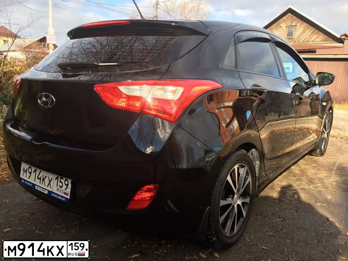 Фото автомобиля HYUNDAI I30, 2015 — госномер Н537ХА159. Цвет: ЧЕРНЫЙ