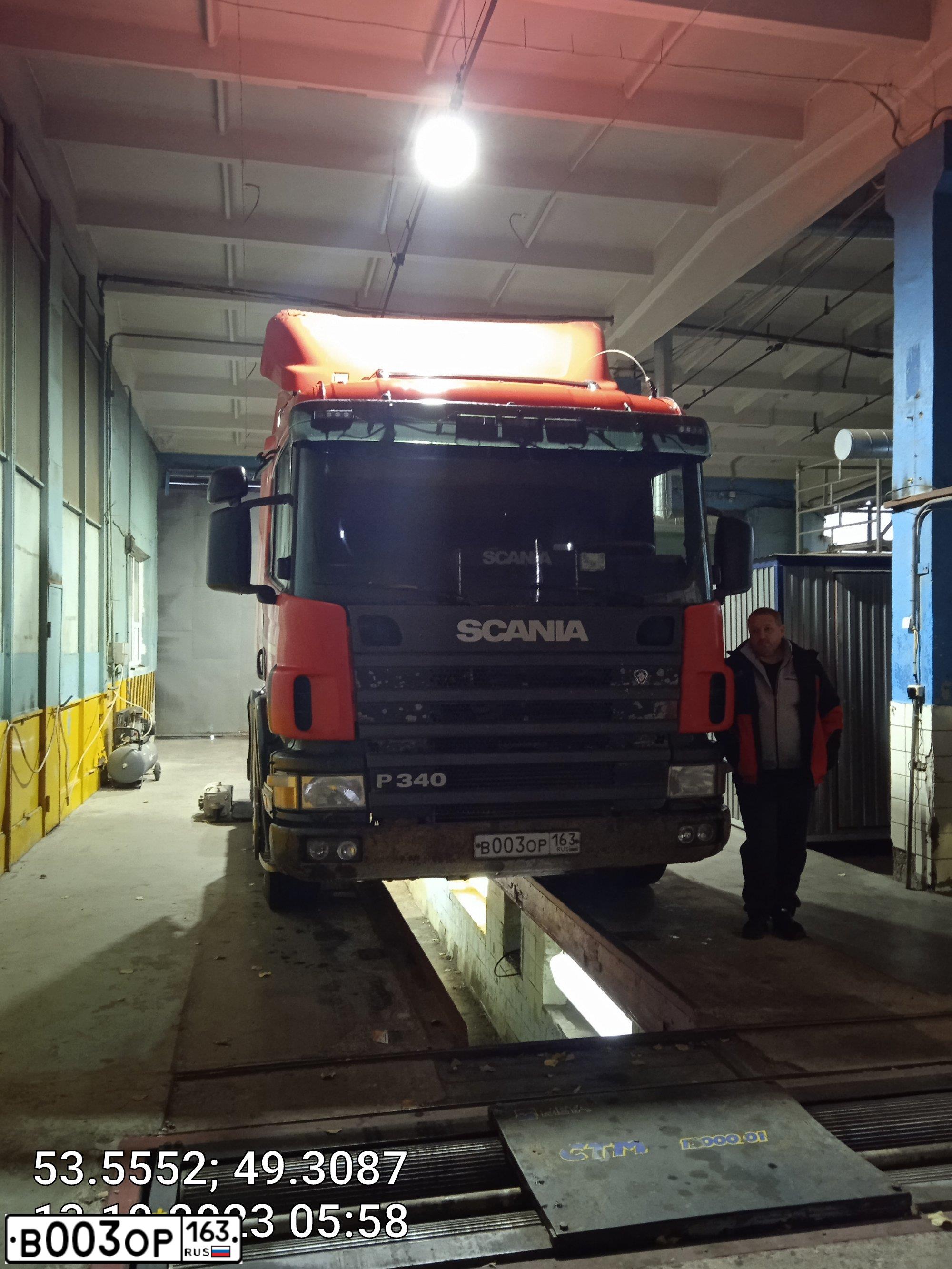 Фото автомобиля SCANIA SERIE P /4X2/, 2006 — госномер В003ОР163. Цвет: КРАСНЫЙ