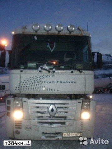 Фото автомобиля RENAULT MAGNUM, 2005 — госномер С417ОВ05. Цвет: Белый