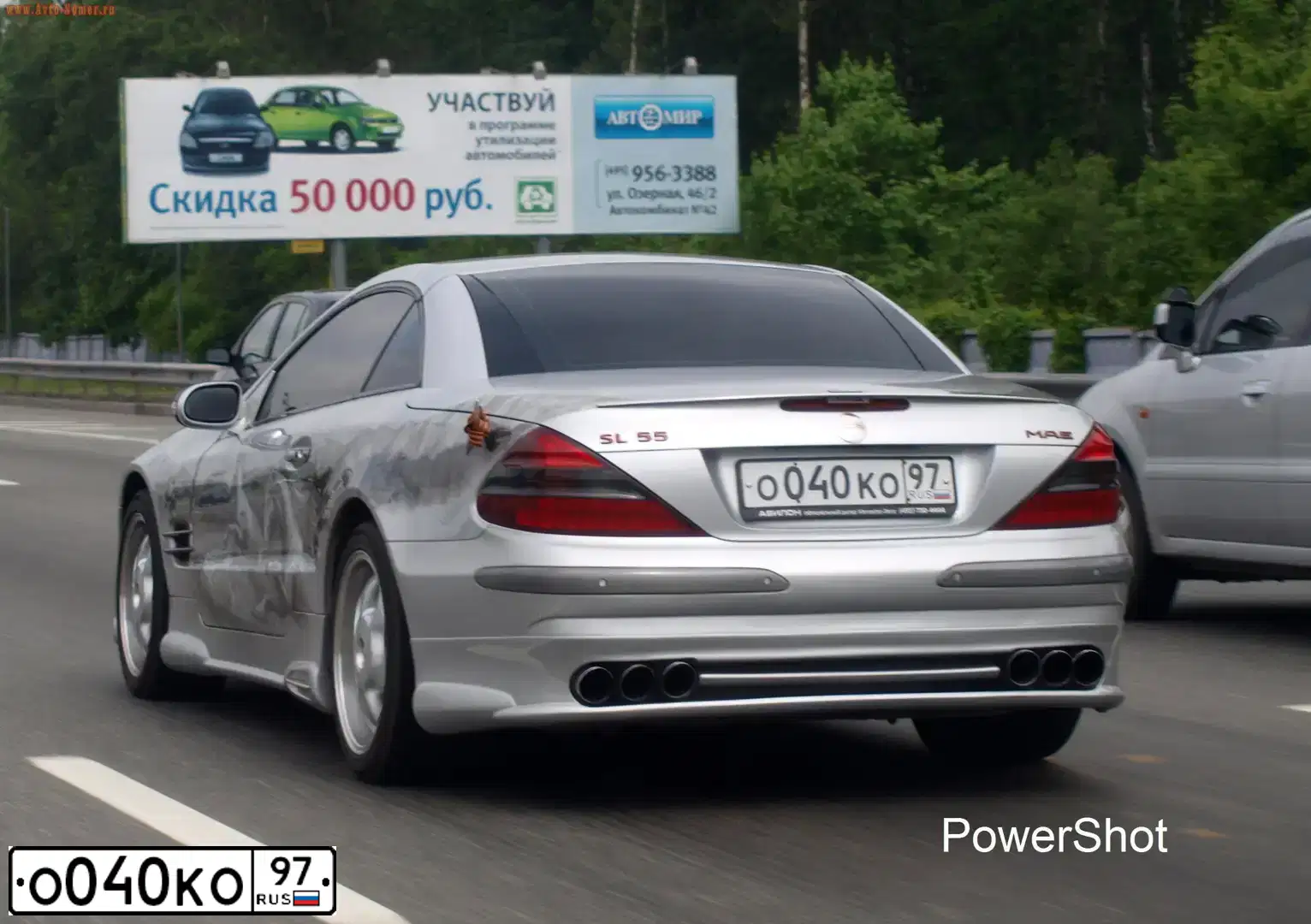 Фото автомобиля МЕРСЕДЕС-БЕНЦ SL 5.5 АМG, 2002 — госномер О040КО97. Цвет: СЕРЫЙ