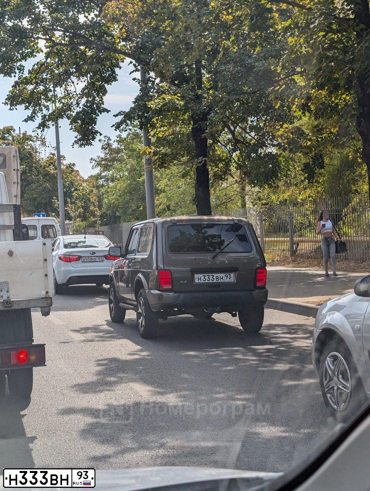 Фото автомобиля LADA 2170 PRIORA, 2013 — госномер Н333ВН93. Цвет: СИНИЙ