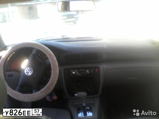 Фото автомобиля VOLKSWAGEN PASSAT, 2000 — госномер О041ТО46. Цвет: Темно-синий