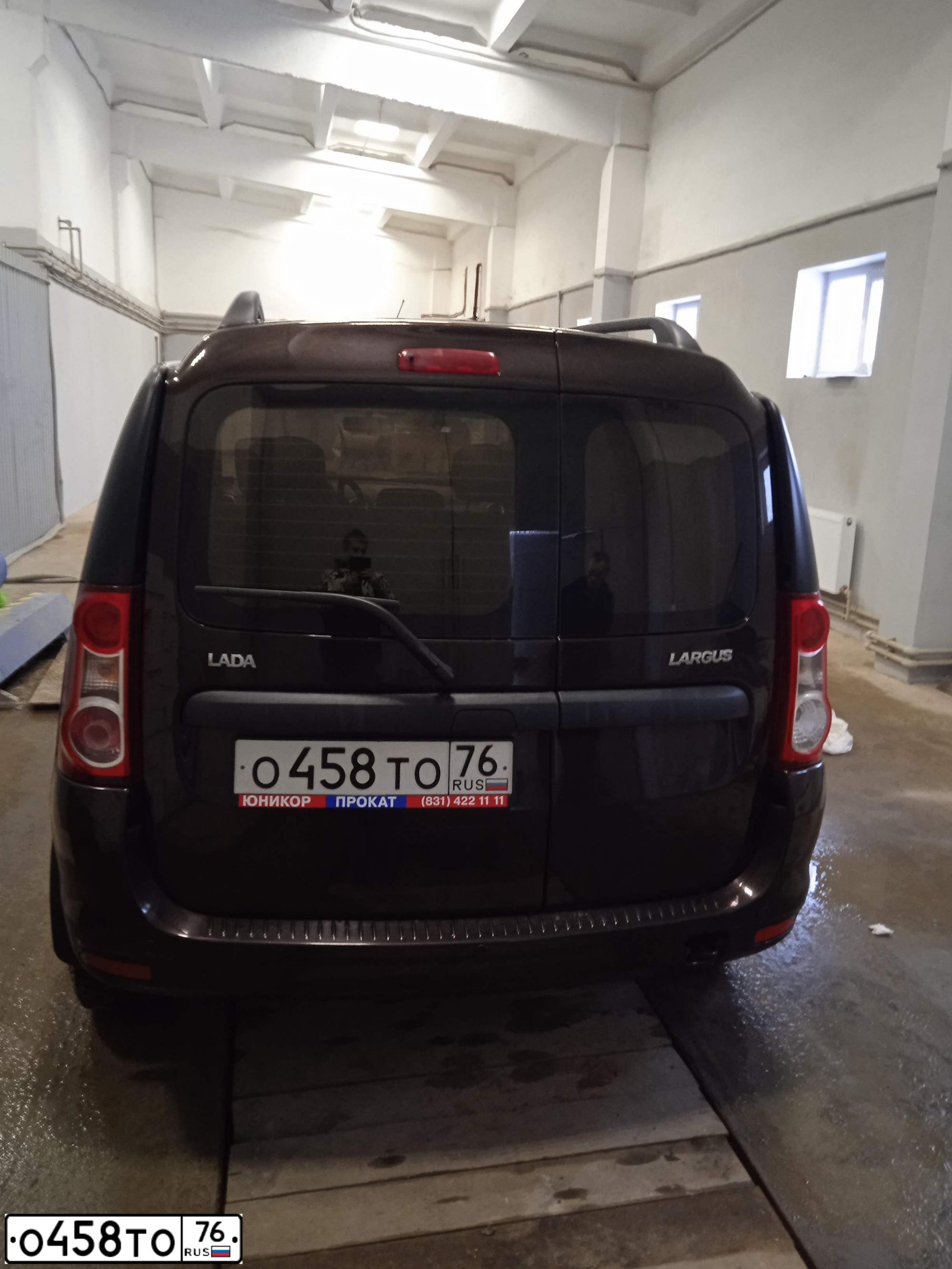 Фото автомобиля LADA LARGUS, 2018 — госномер Х779ВТ152. Цвет: ТЕМНО-КОРИЧНЕВЫЙ