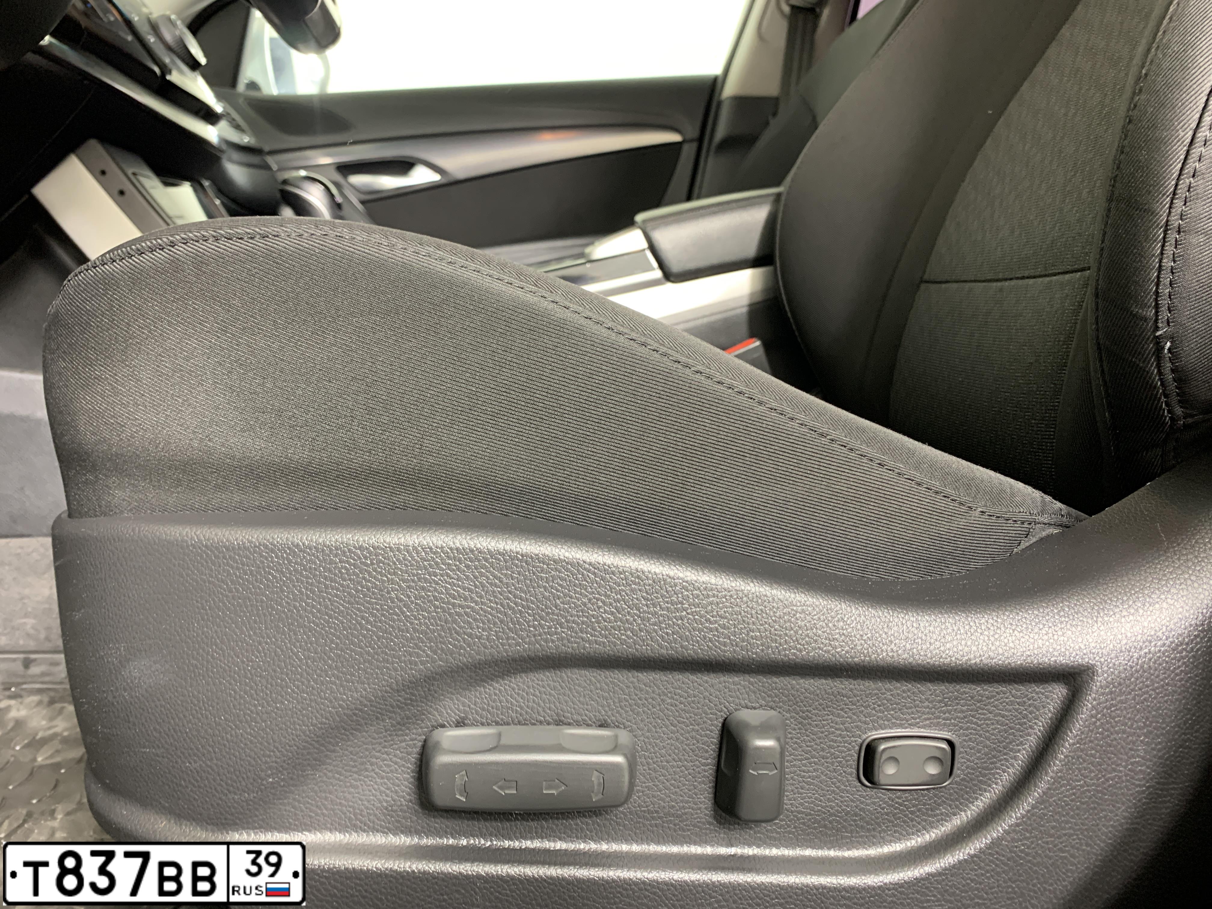 Фото автомобиля HYUNDAI I40, 2013 — госномер У454УС69. Цвет: Серый