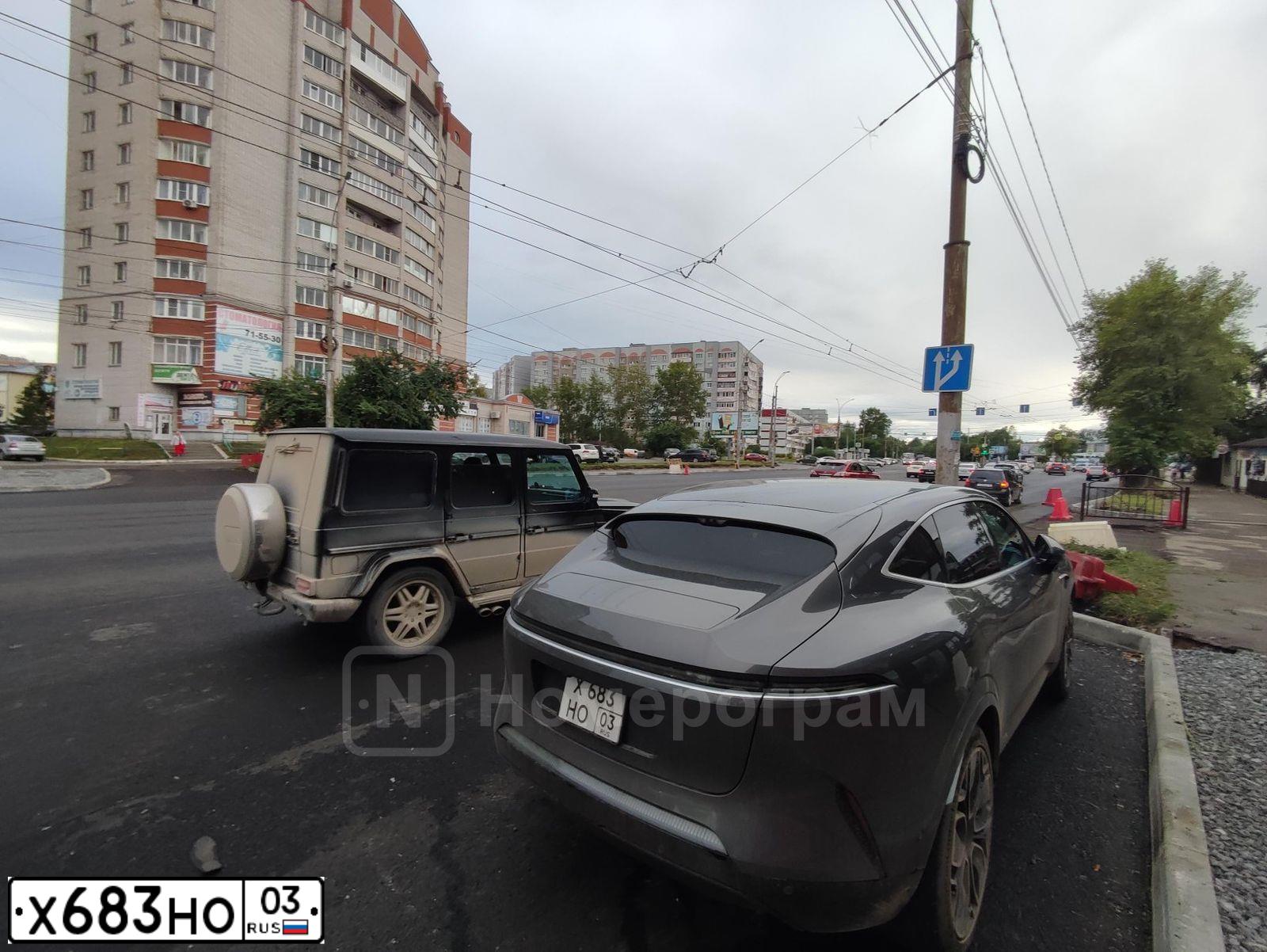 Фото автомобиля AVATR 11, 2023 — госномер У044ЕН198. Цвет: СЕРЫЙ