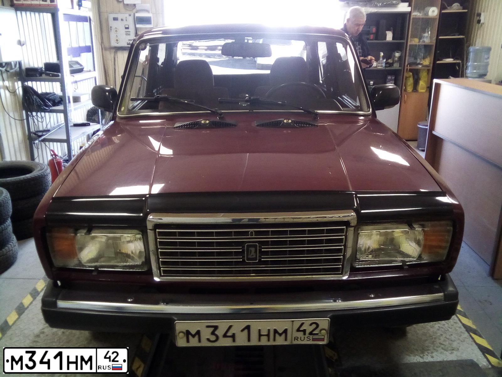Фото автомобиля LADA 2107, 2003 — госномер В876АМ161. Цвет: ЯРКО-БЕЛЫЙ