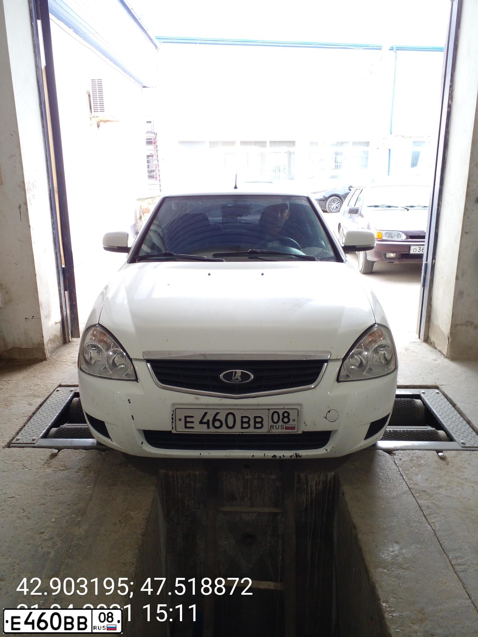 Фото автомобиля LADA 2170 PRIORA, 2012 — госномер Р119УУ05. Цвет: Белый