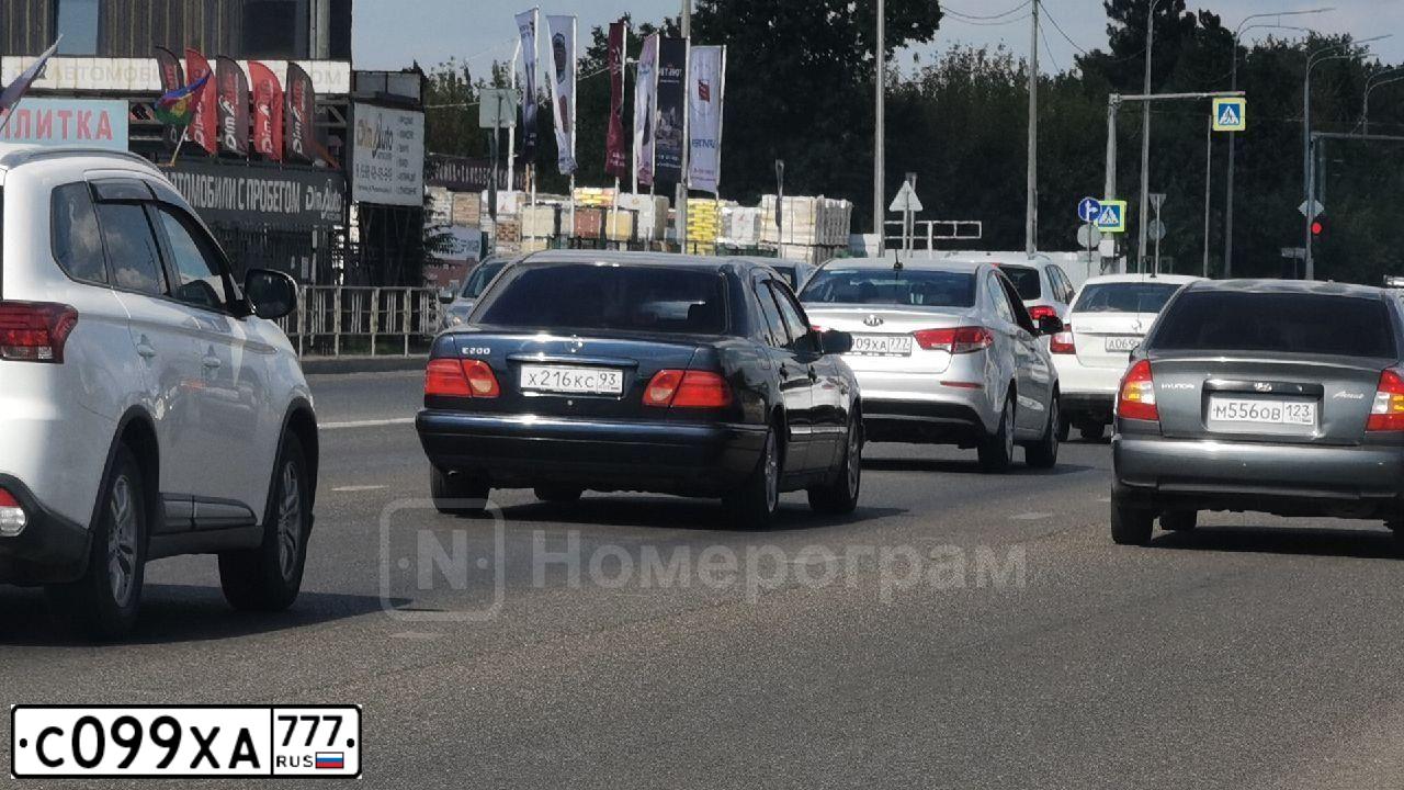 Фото автомобиля HYUNDAI SOLARIS, 2016 — госномер С099ХА777. Цвет: БЕЛЫЙ