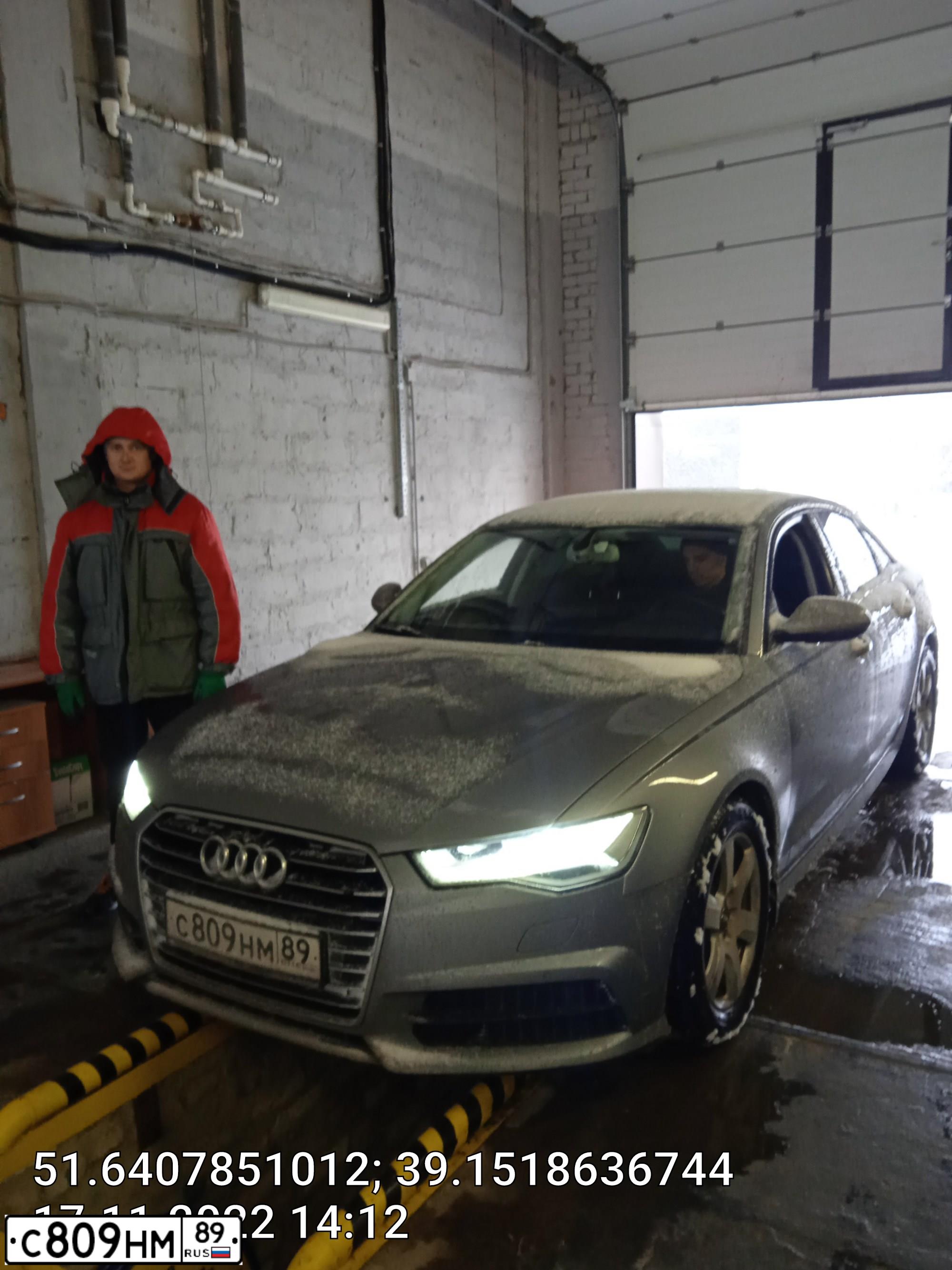 Фото автомобиля AUDI A6, 2018 — госномер С809НМ89. Цвет: СЕРЫЙ