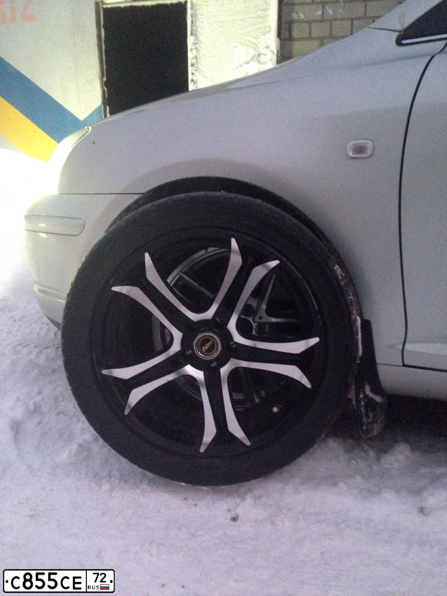 Фото автомобиля NISSAN QASHQAI, 2016 — госномер С885СЕ72. Цвет: БЕЛЫЙ