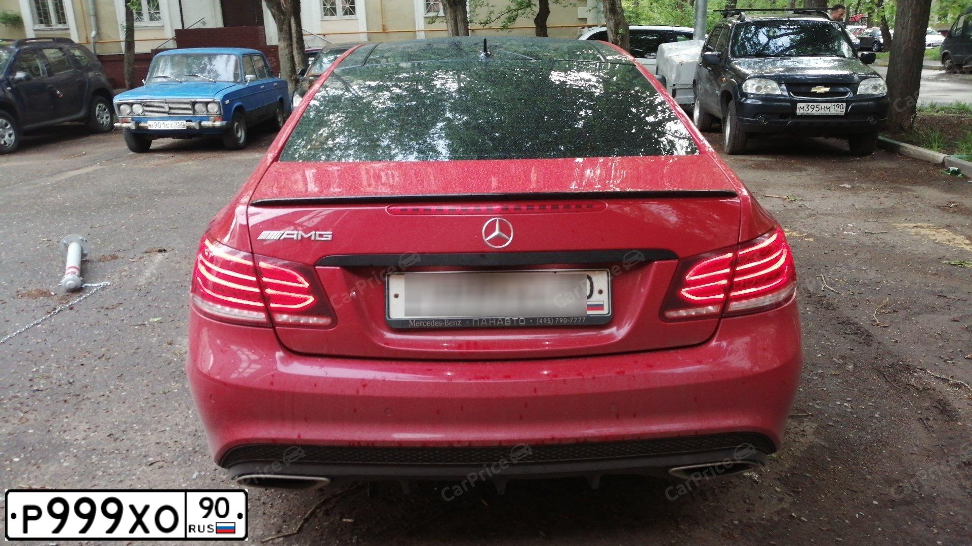 Фото автомобиля MERCEDES E-KLASSE, 2015 — госномер М742ОМ799. Цвет: Красный