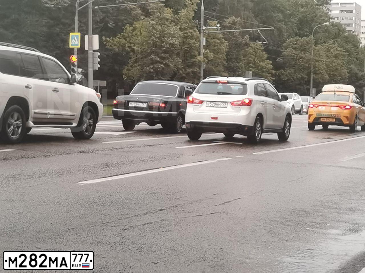 Фото автомобиля NISSAN TEANA, 2014 — госномер К486ВЕ790. Цвет: ЧЕРНЫЙ