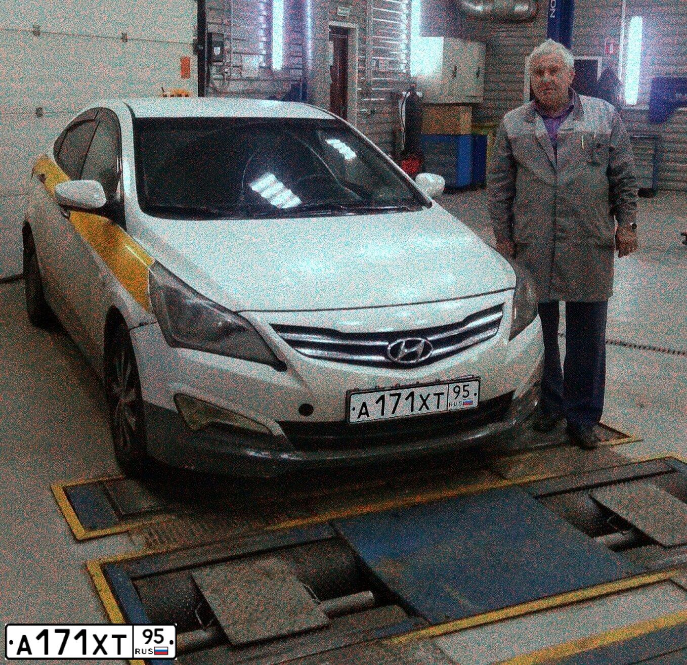 Фото автомобиля HYUNDAI SOLARIS, 2015 — госномер В885ВА06. Цвет: ЧЕРНЫЙ
