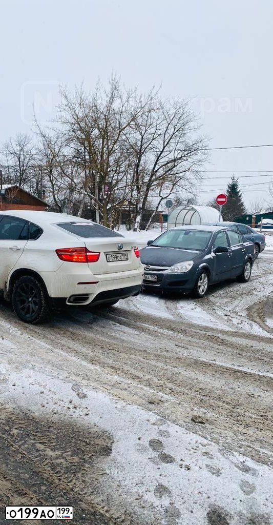 Фото автомобиля LEXUS LS, 2007 — госномер О199АО199. Цвет: ЧЕРНЫЙ