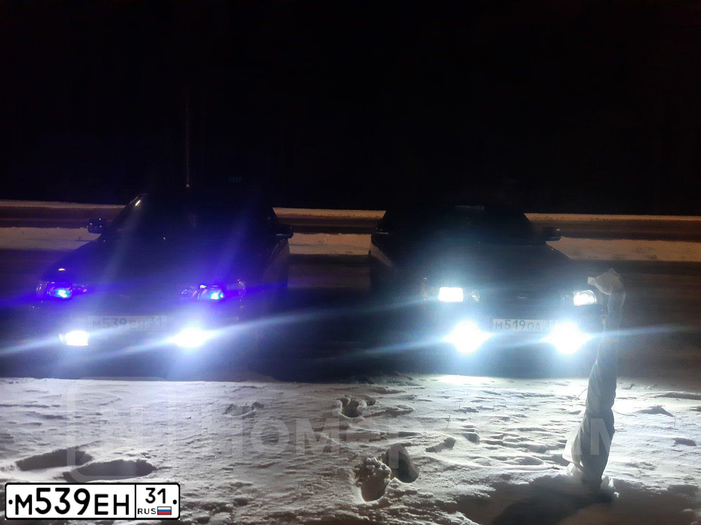 Фото автомобиля LADA 2112, 2005 — госномер С009МС31. Цвет: ТЕМНО - МАЛИНОВЫЙ