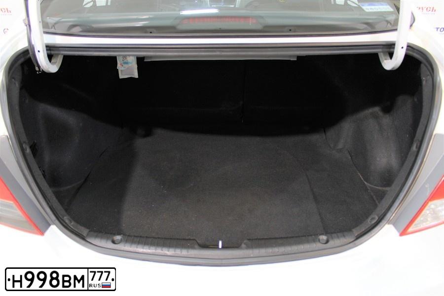 Фото автомобиля HYUNDAI SOLARIS, 2014 — госномер М042ВВ181. Цвет: Белый