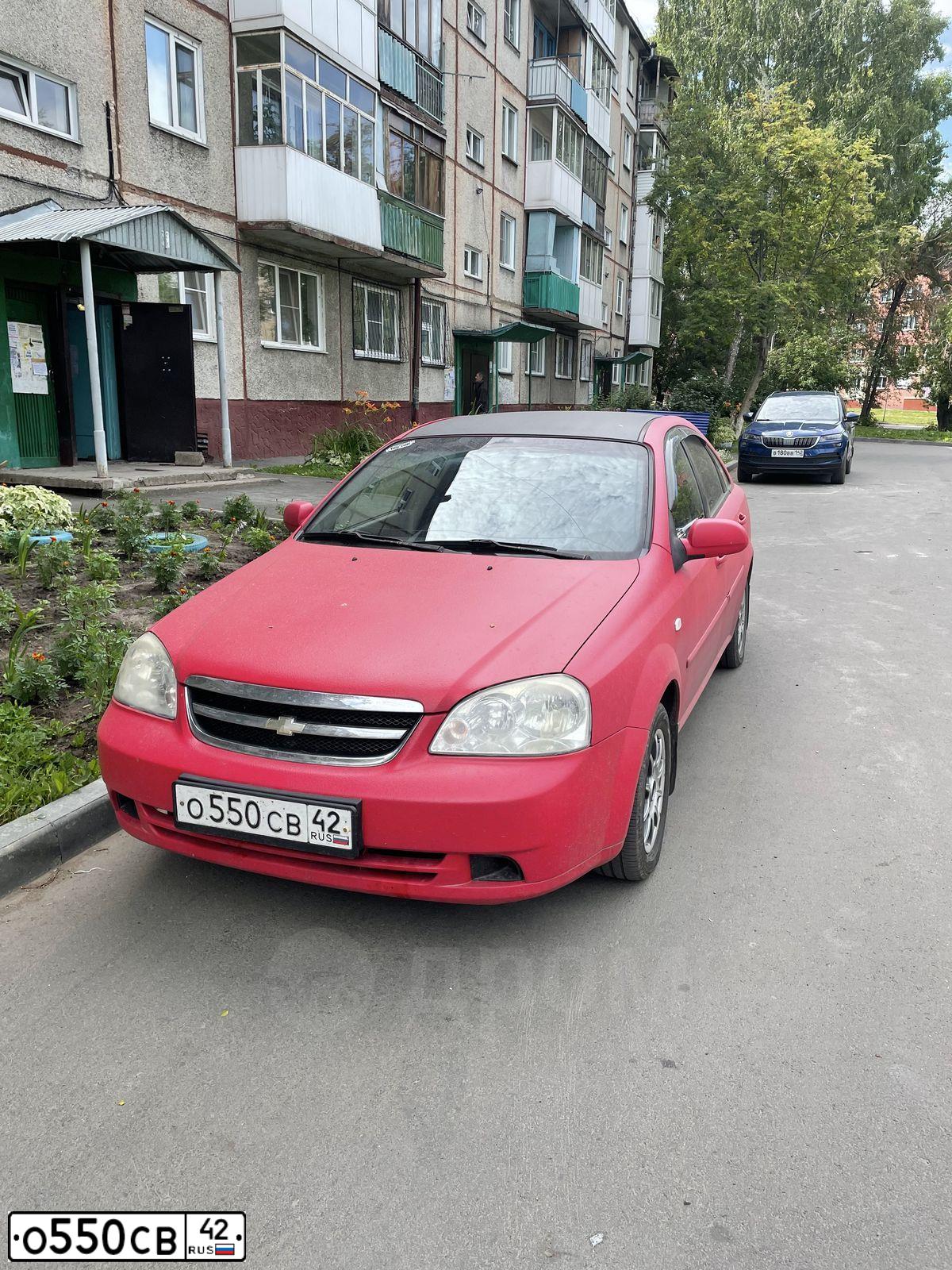 Фото автомобиля CHEVROLET LACETTI, 2007 — госномер О550СВ42. Цвет: КРАСНЫЙ