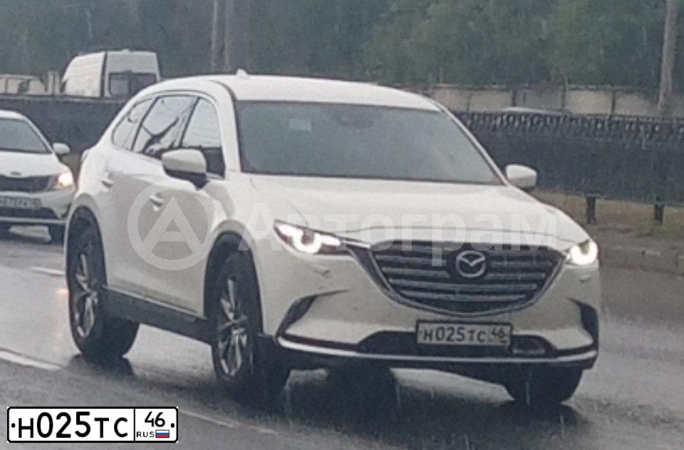 Фото автомобиля MAZDA CX-9, 2017 — госномер Н025ТС46. Цвет: БЕЛЫЙ