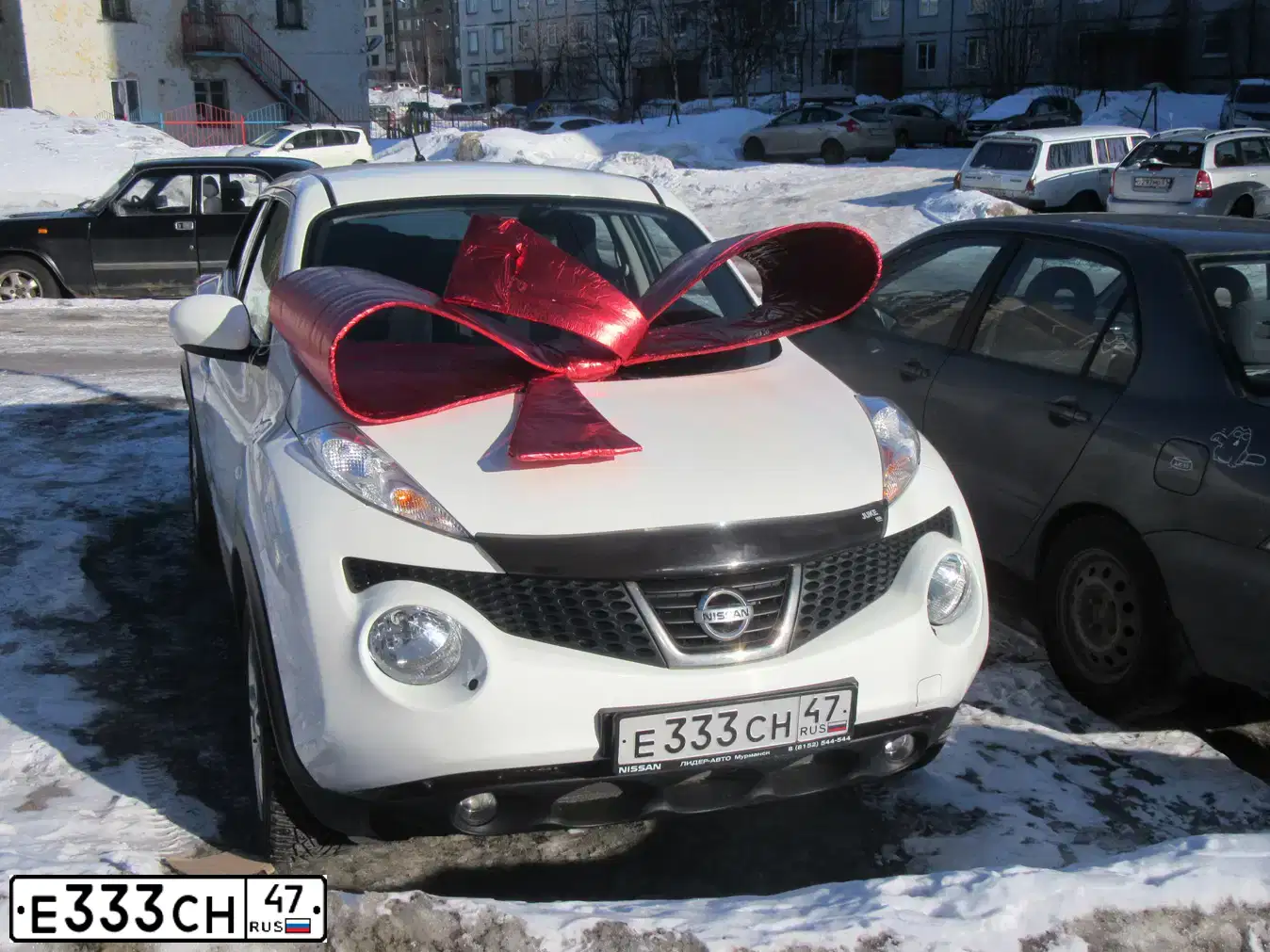 Фото автомобиля TOYOTA LAND CRUISER 150, 2012 — госномер А335СХ43. Цвет: ЧЕРНЫЙ