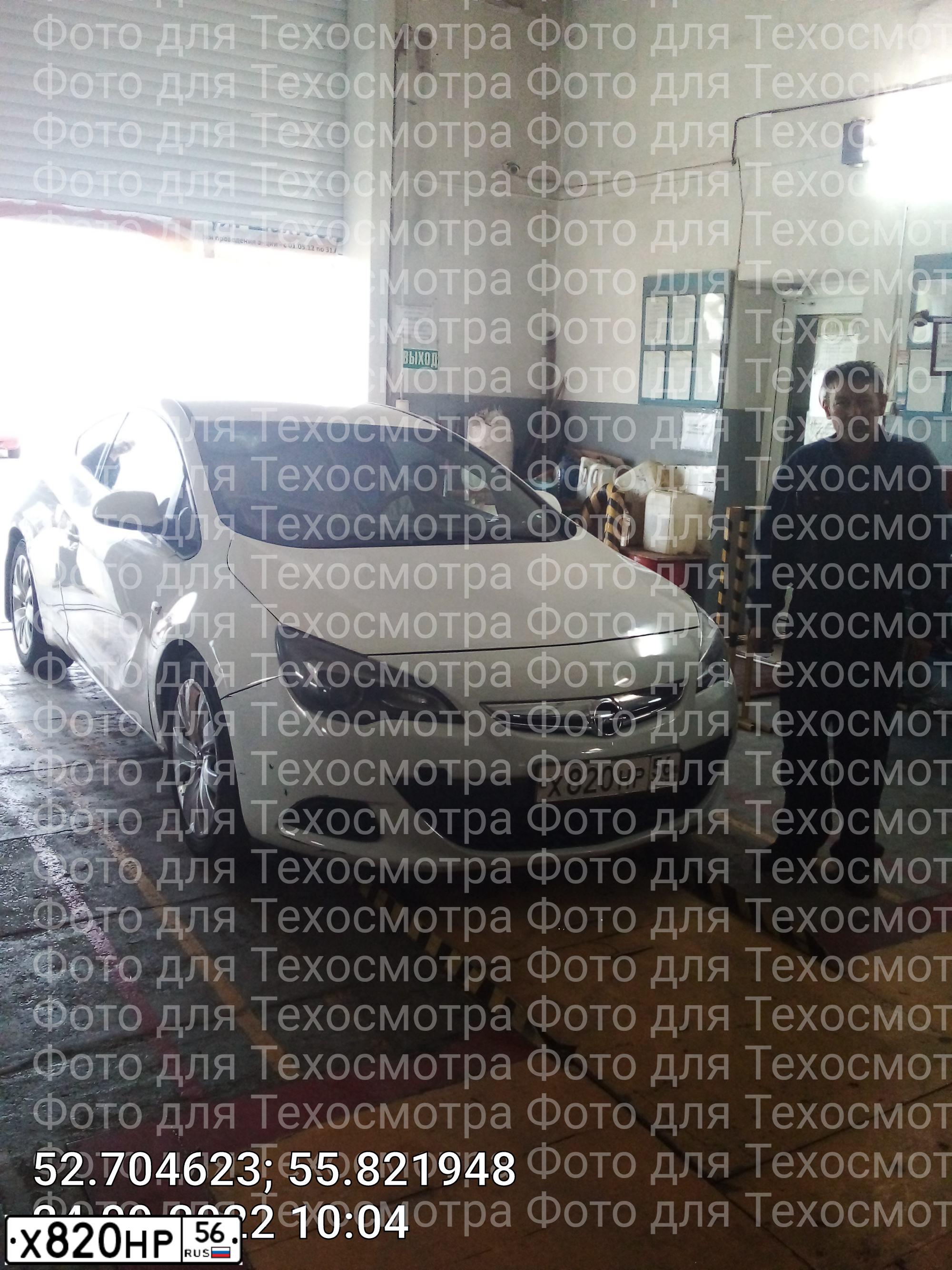 Фото автомобиля OPEL ASTRA, 2013 — госномер Т889МТ163. Цвет: Белый