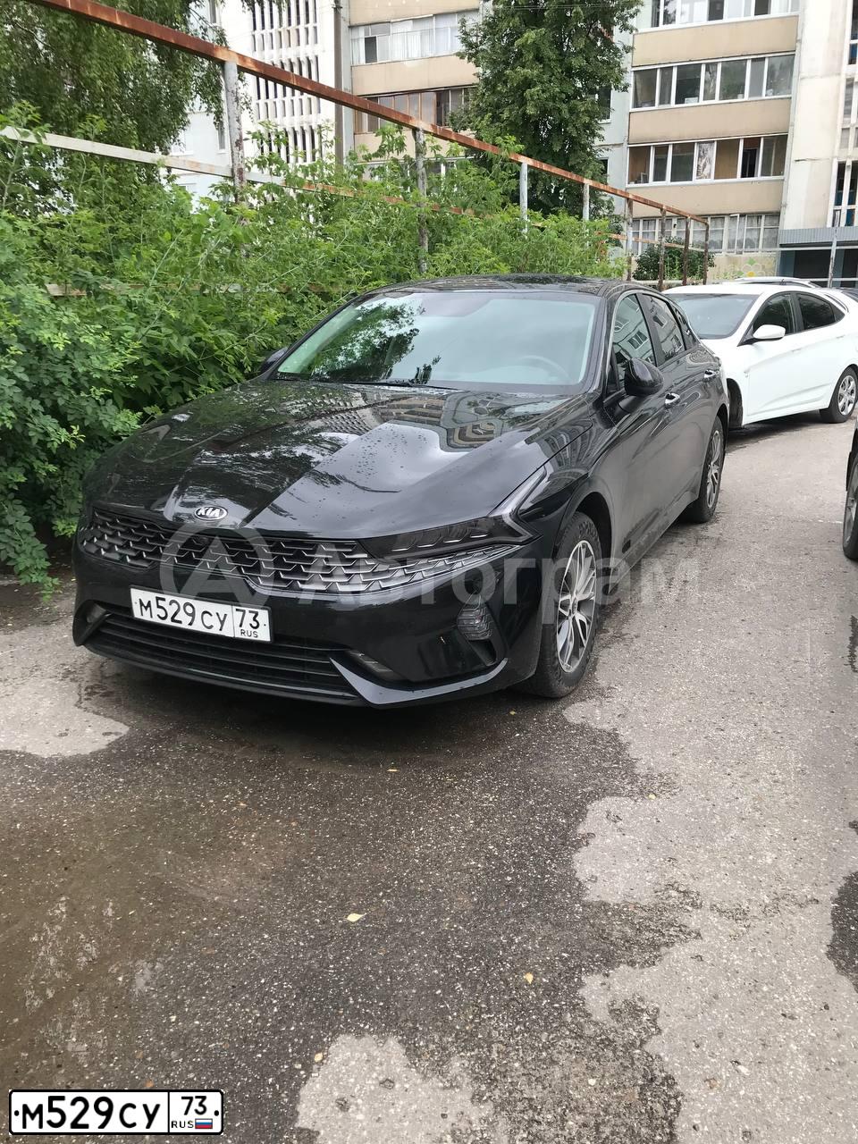 Фото автомобиля KIA K5, 2021 — госномер Е503ВА550