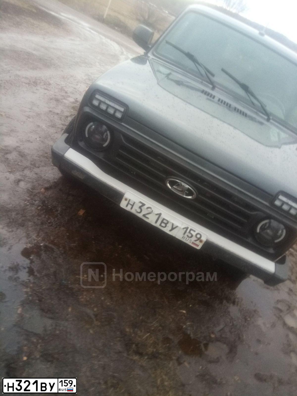 Фото автомобиля LADA 2121 NIVA, 2020 — госномер Н321ВУ159. Цвет: СЕРЫЙ
