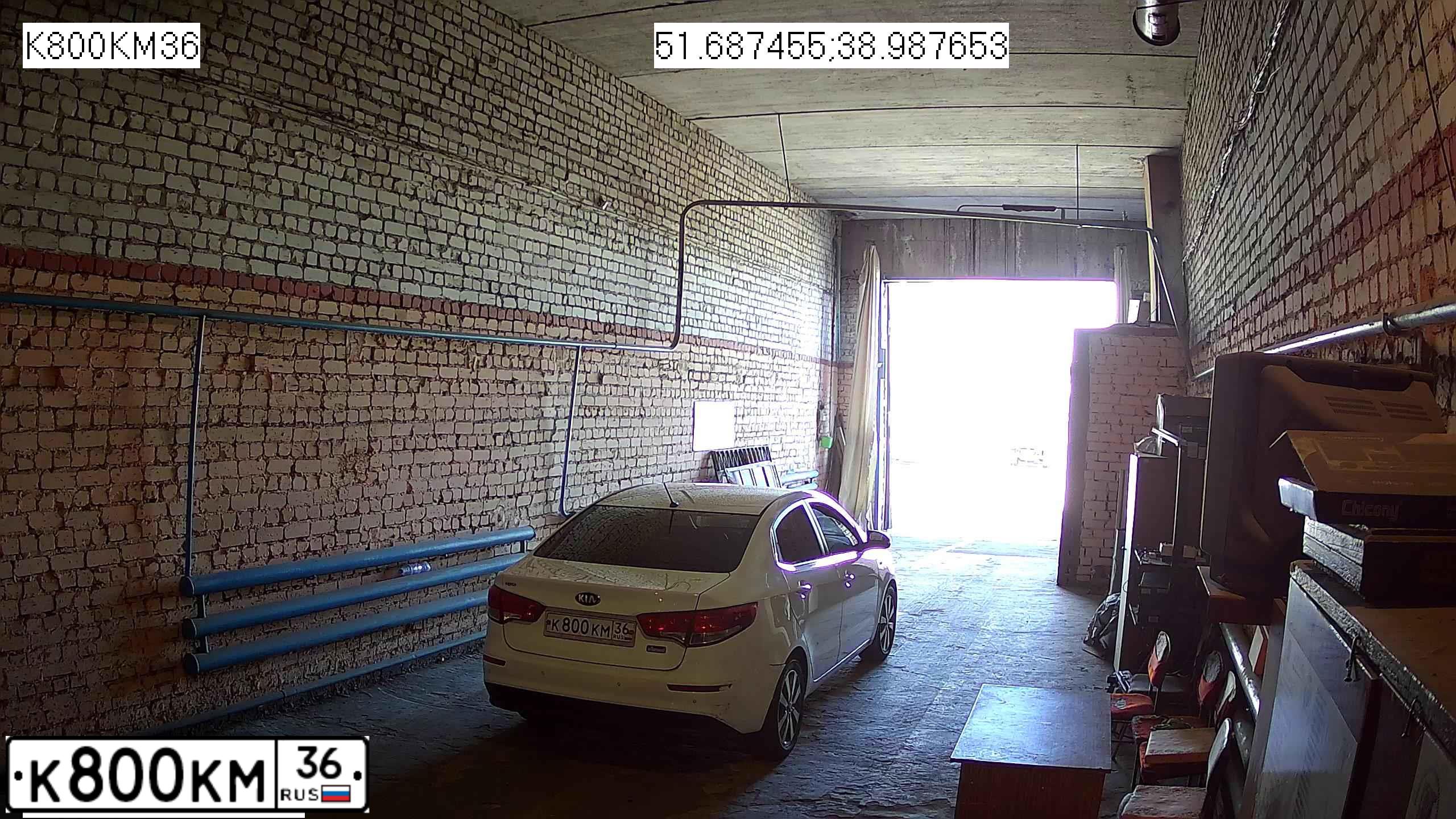 Фото автомобиля LADA 2110 LADA, 2004 — госномер Т937НЕ136. Цвет: СЕРЕБРИСТЫЙ