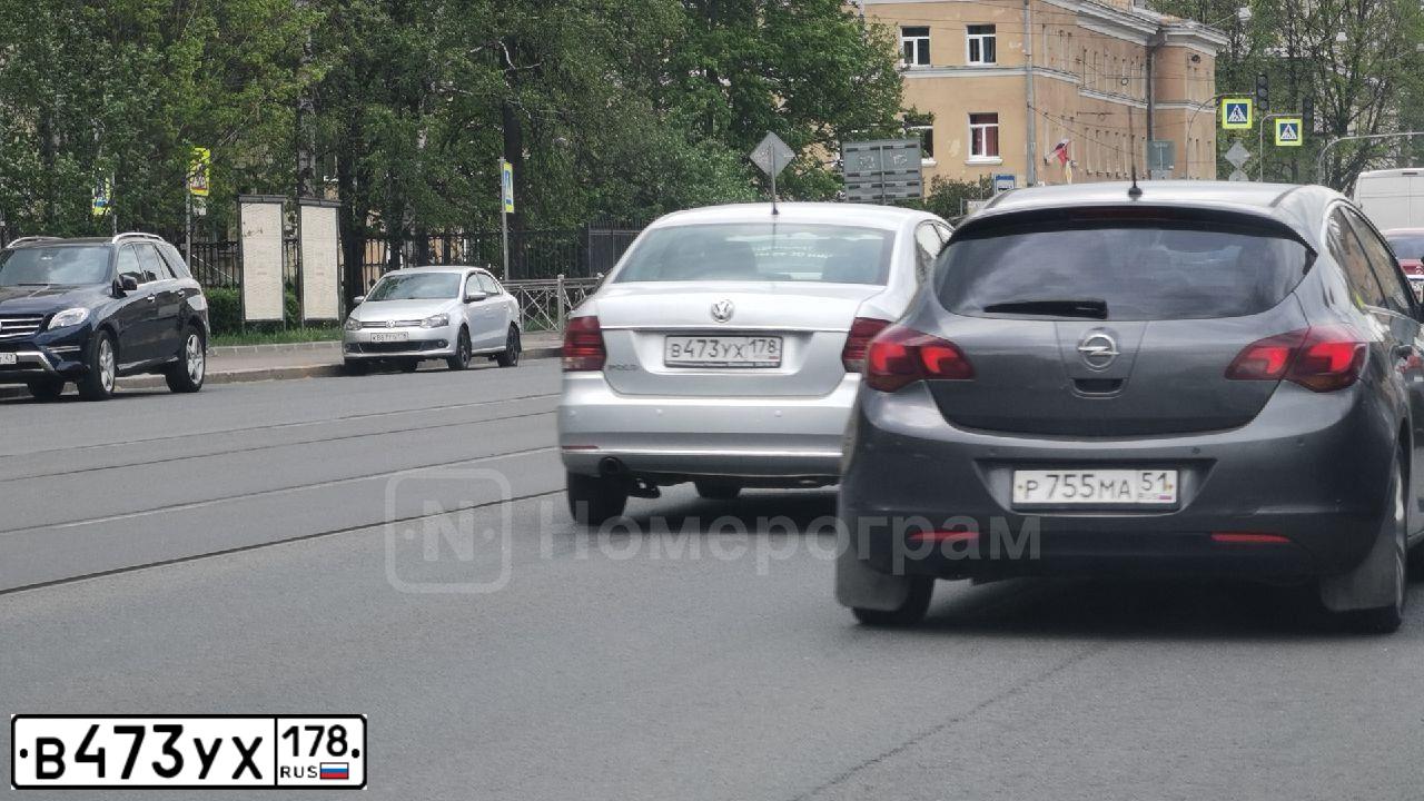 Фото автомобиля VOLKSWAGEN POLO, 2015 — госномер В473УХ178. Цвет: Серебристый