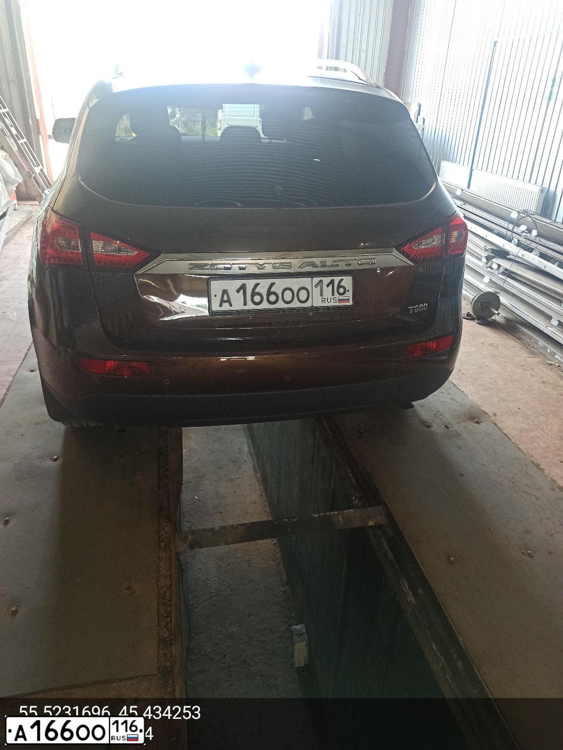 Фото автомобиля ZOTYE T600, 2017 — госномер Т748ЕС152. Цвет: Коричневый