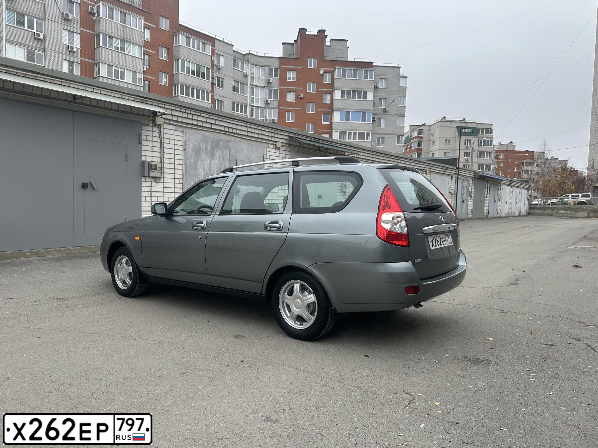 Фото автомобиля LADA 2171 PRIORA, 2010 — госномер Х262ЕР797. Цвет: средний серо-зеленый металлик