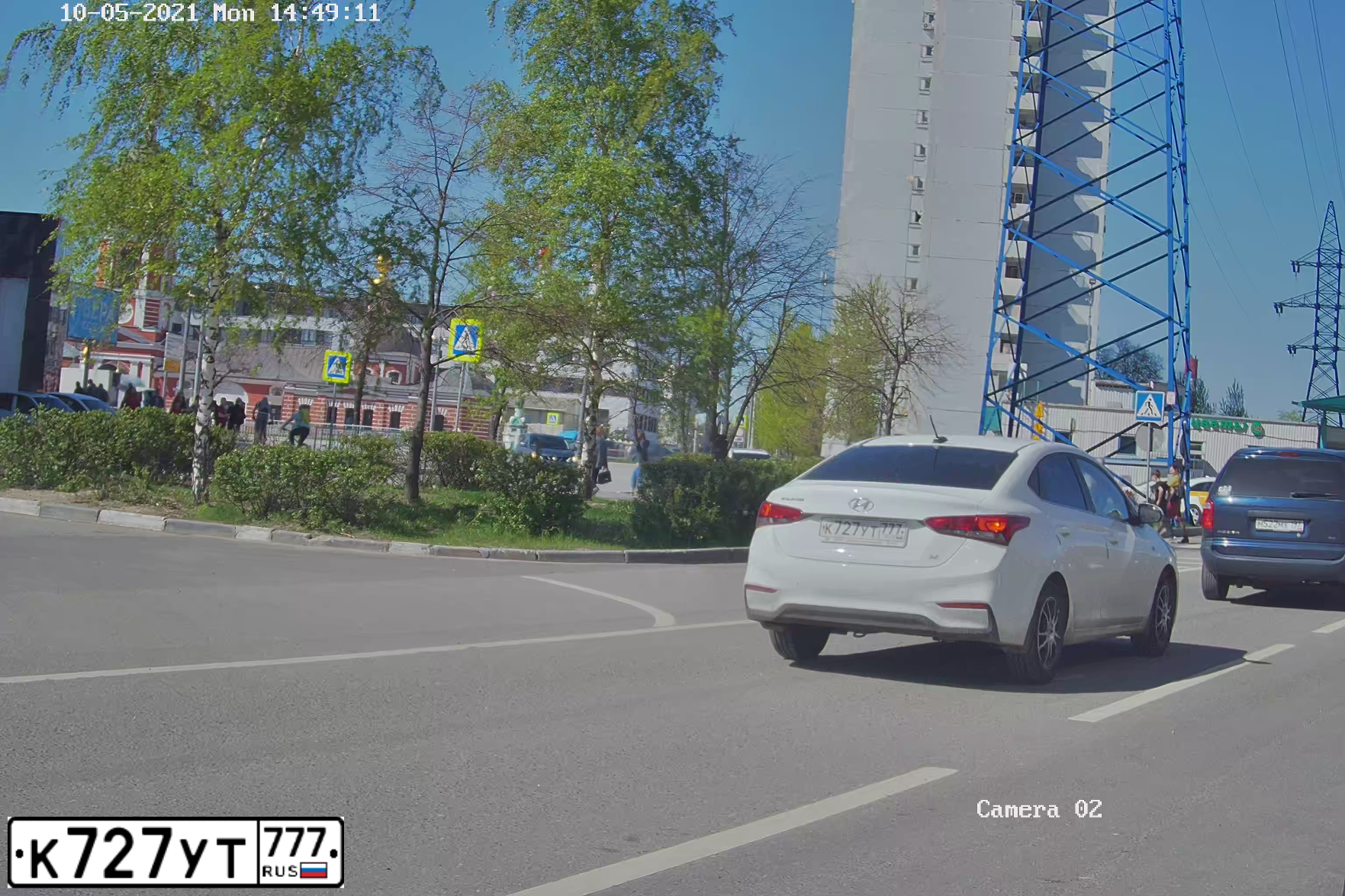 Фото автомобиля HYUNDAI SOLARIS, 2017 — госномер Е077КН46. Цвет: Белый