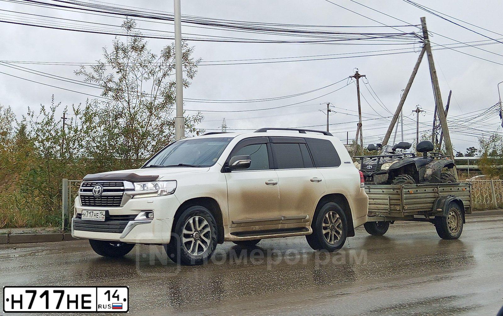 Фото автомобиля TOYOTA LANDCRUISER 200, 2015 — госномер Е777МА14. Цвет: Белый