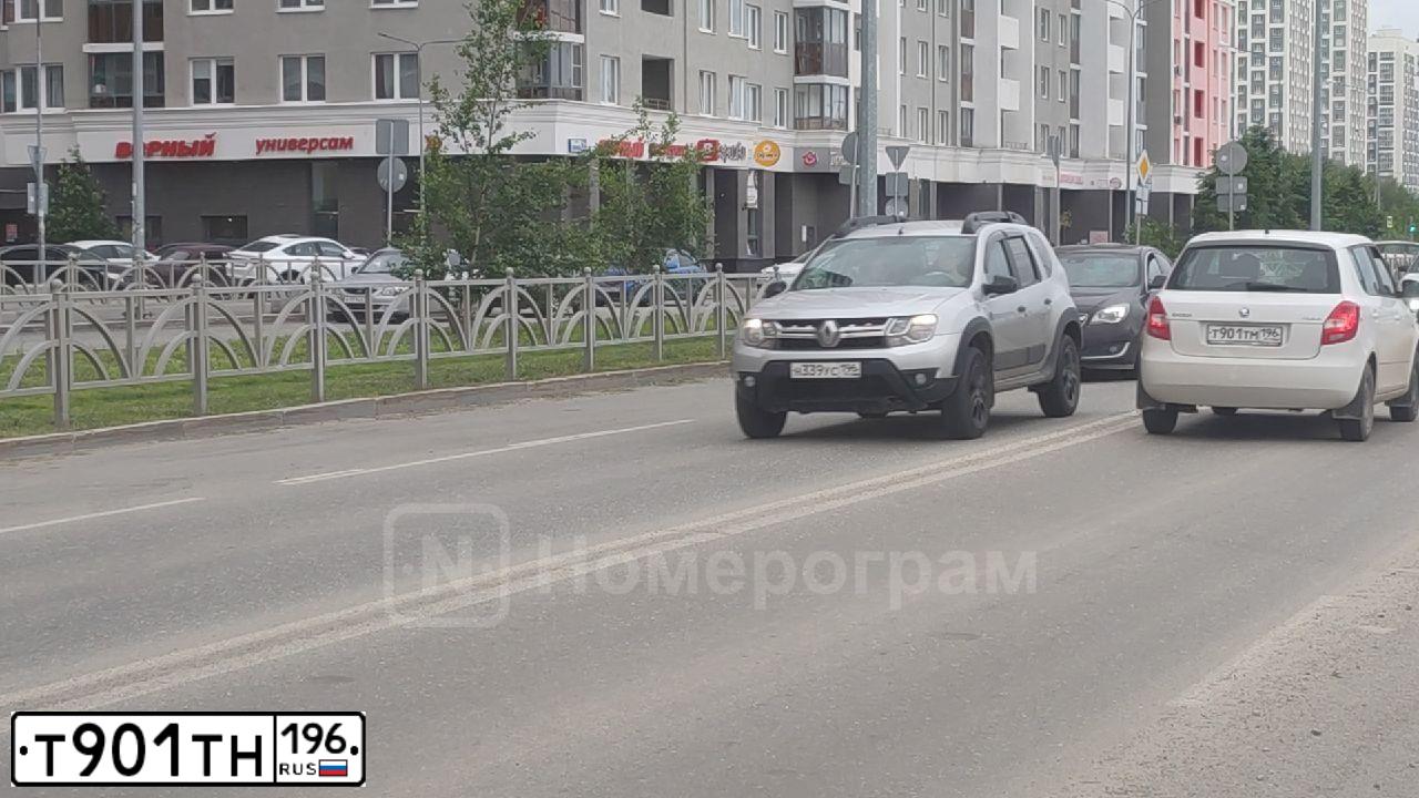 Фото автомобиля HYUNDAI ELANTRA, 2011 — госномер Т901ТН196. Цвет: СВЕТЛО-СЕРЫЙ