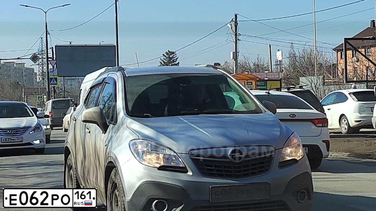 Фото автомобиля HYUNDAI ACCENT, 2008 — госномер Р879КН716. Цвет: СЕРЕБРИСТЫЙ