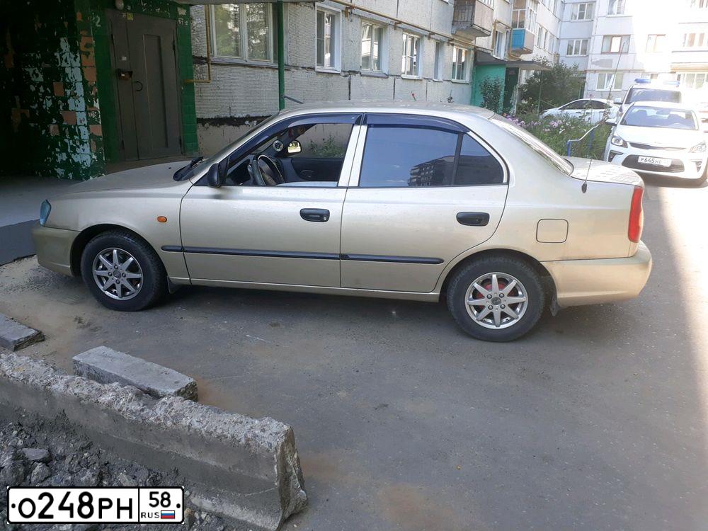 Фото автомобиля HYUNDAI ACCENT, 2006 — госномер С479РЕ761