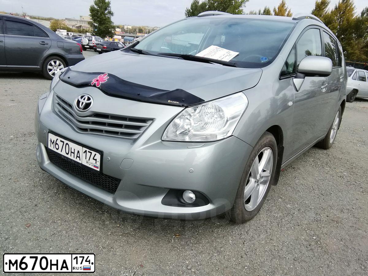 Фото автомобиля TOYOTA VERSO, 2010 — госномер У247НО72. Цвет: СЕРЫЙ