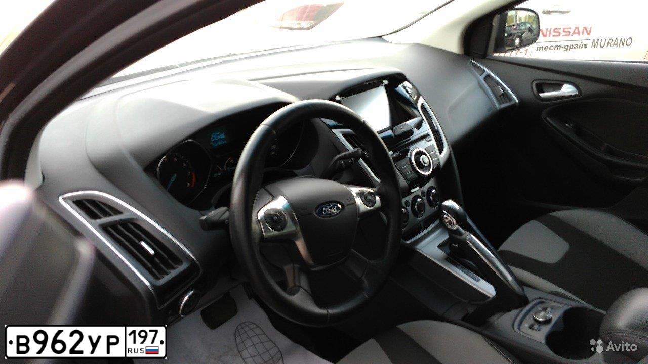 Фото автомобиля FORD FOCUS, 2012 — госномер Е450РС126. Цвет: СЕРО-КОРИЧНЕВЫЙ