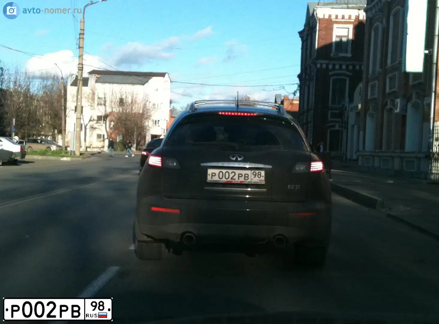 Фото автомобиля INFINITI FX35, 2005 — госномер М346МХ76. Цвет: ЧЕРНЫЙ