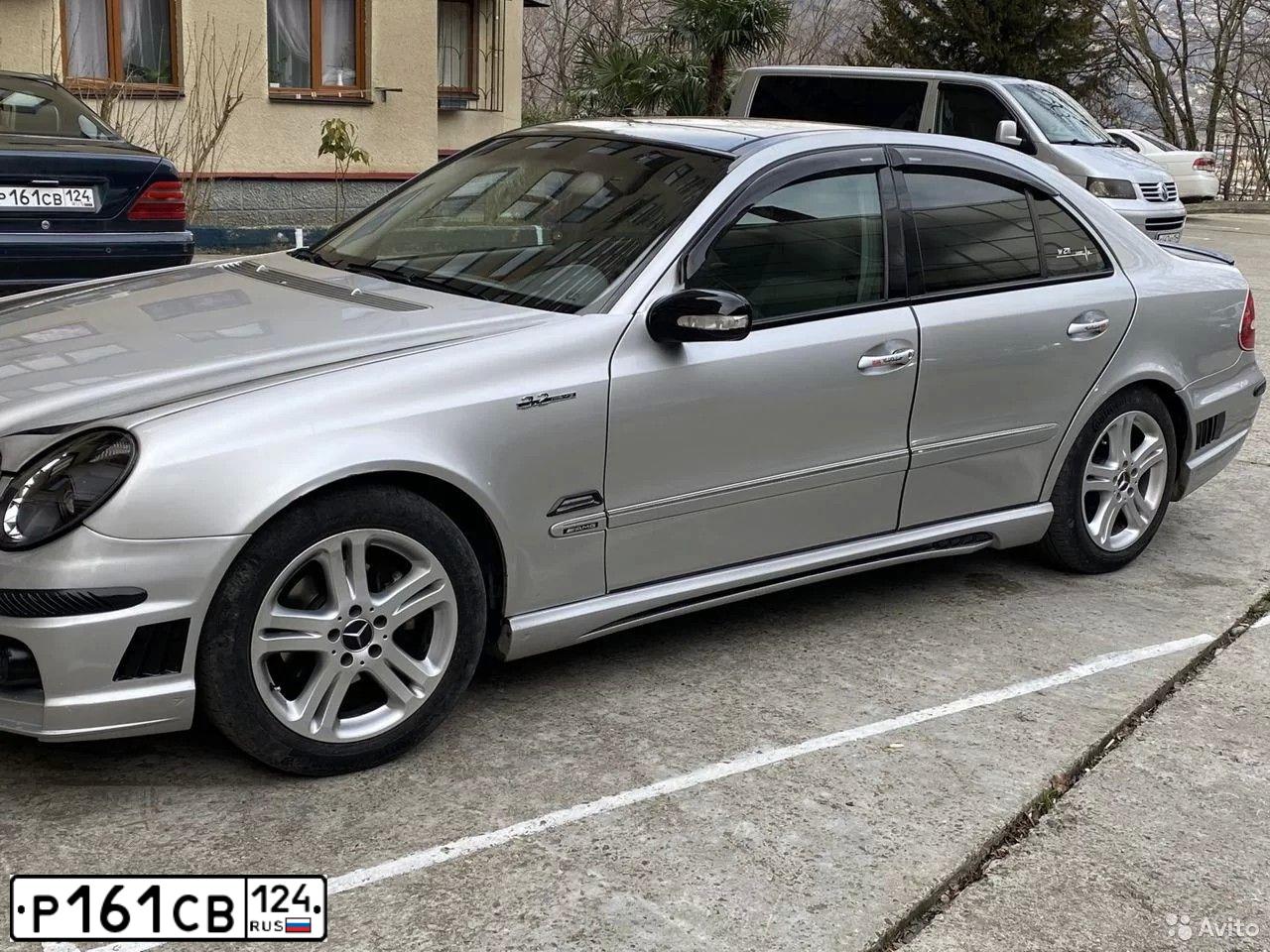 Фото автомобиля MERCEDES S-KLASSE, 1997 — госномер Р161СВ124. Цвет: ЧЕРНЫЙ