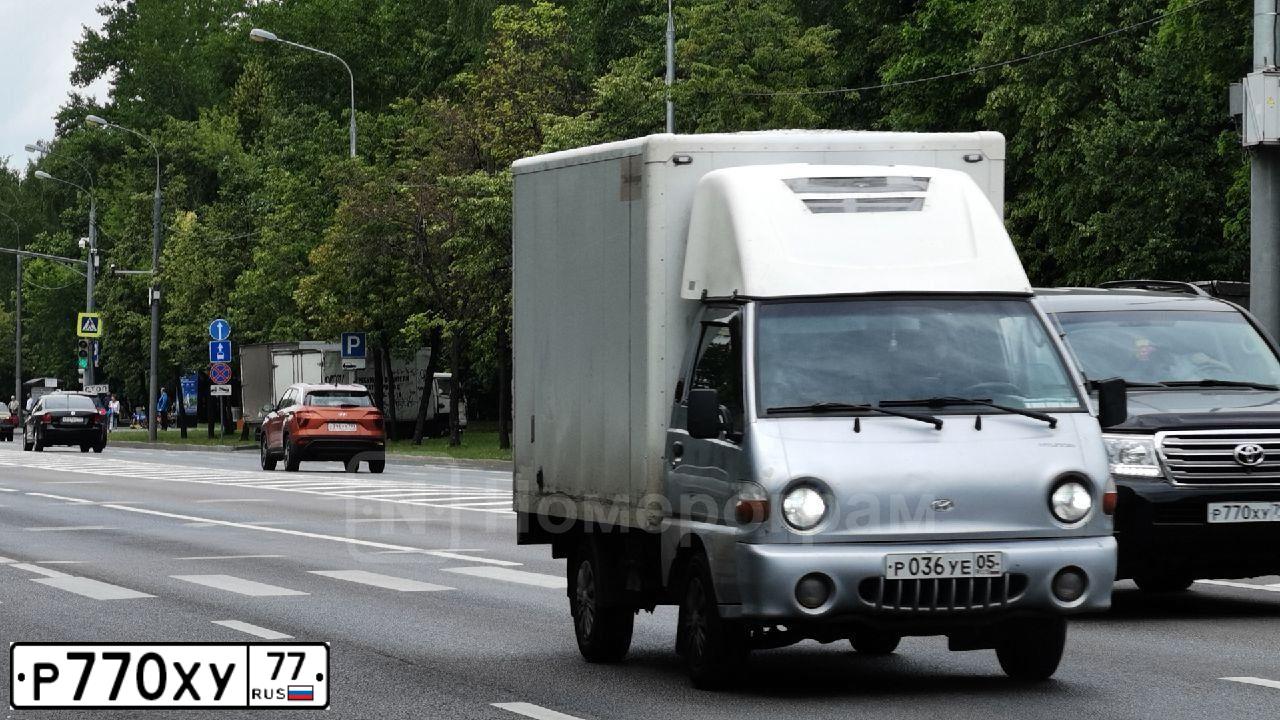 Фото автомобиля LADA 2104, 1998 — госномер Р770ХУ77. Цвет: СИНИЙ