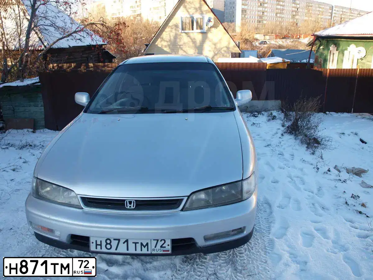 Фото автомобиля HONDA ACCORD, 1996 — госномер Р472АО154